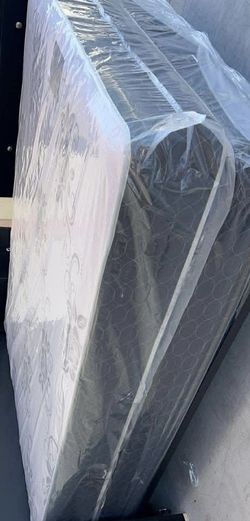 Deluxe Brand Queen Size Set