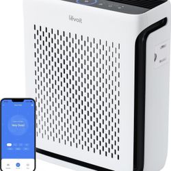 Moving Sale!!!  LEVOIT Air Purifier - Air Quality Monitor
