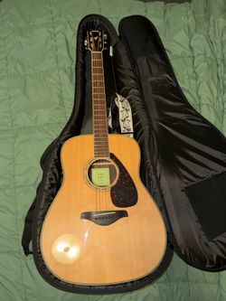 Yamaha FG830 Dreadnought Acoustic Guitar Natural Finish