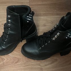 Size 9 NoBo Boots New 