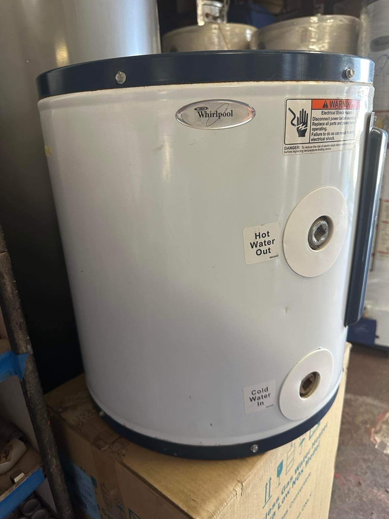 Water Heater 6 Gallons for Sale in Lynwood, CA - OfferUp
