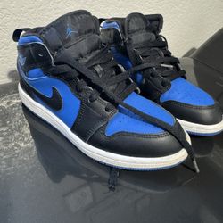 Jordan 1 Mid 