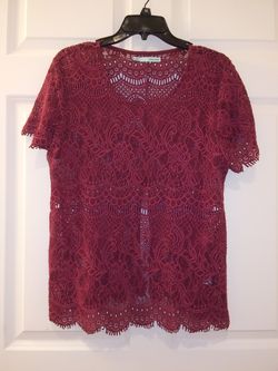 Ladies size XL Burgandy lace top