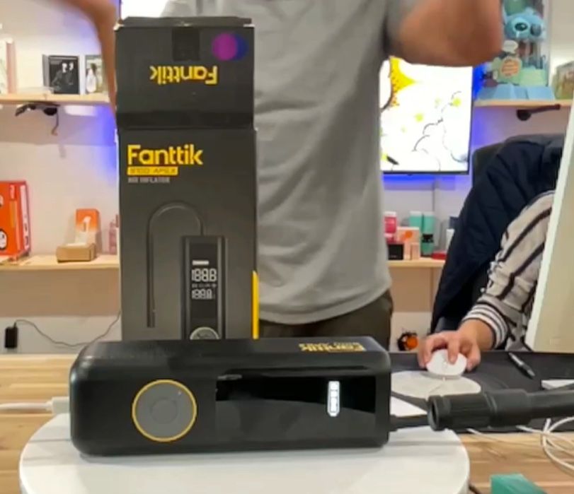 Fanttik Portable Tire Inflator for Compact Car, 1Min Fast Inflate Electric Bike Pump with Digital Tire Pressure