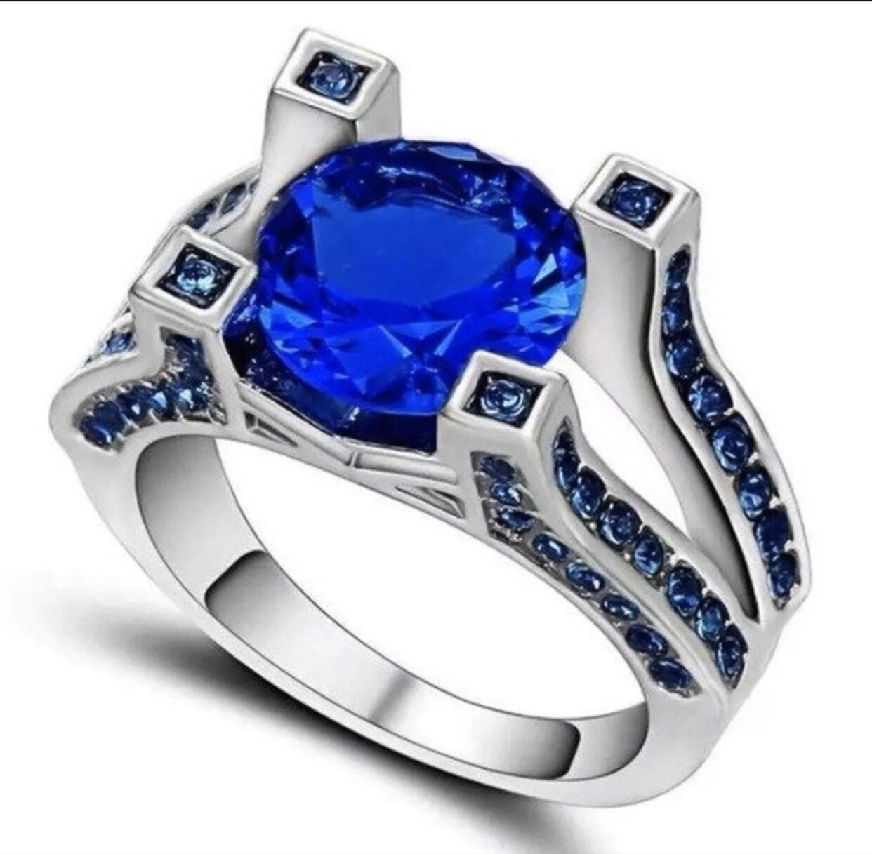 Size 9  silver  Blue Sapphire estate Ring