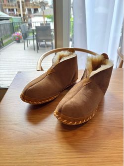 You save $45 for NEW L.L. Bean Men’s Lounge Slippers/Men’s Shoes - Size 10M [New in Box]