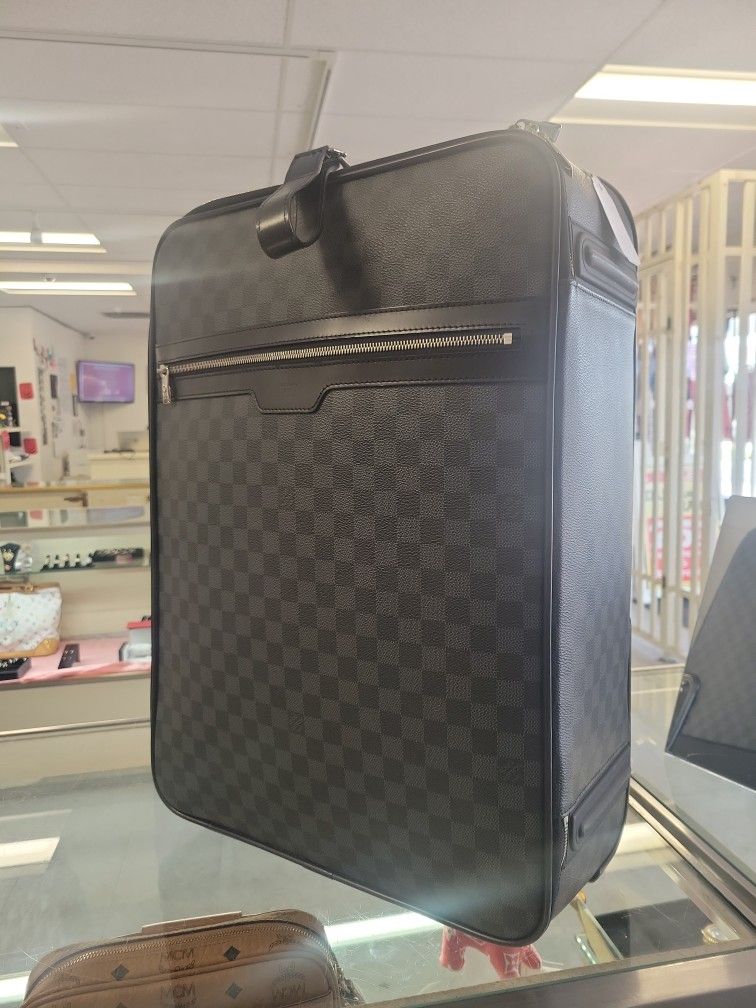 Louis Vuitton Pegase 65 Suitcase