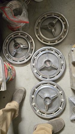 1965 Impala Hubcaps Impala Ss Hubcaps $trade  Daytons Knockoffs True Classics Knockoffs Zenith Knockoffs Roadster Knockoffs 