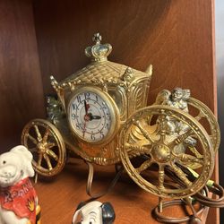 Vintage United Clock Crop 640 Cinderella Carriage Clock