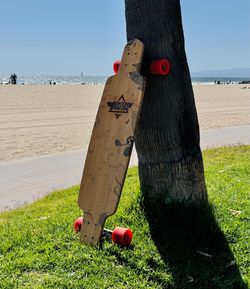 Dusters Longboard - Cruiser Bamboo Skateboard with Skull Linework Art