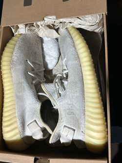 Yeezy beater size 10