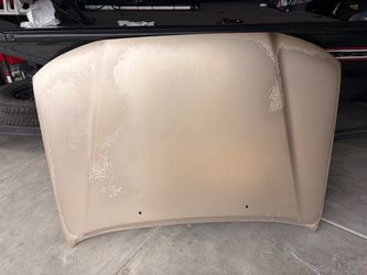 2007 Tacoma Oem hood and bumper