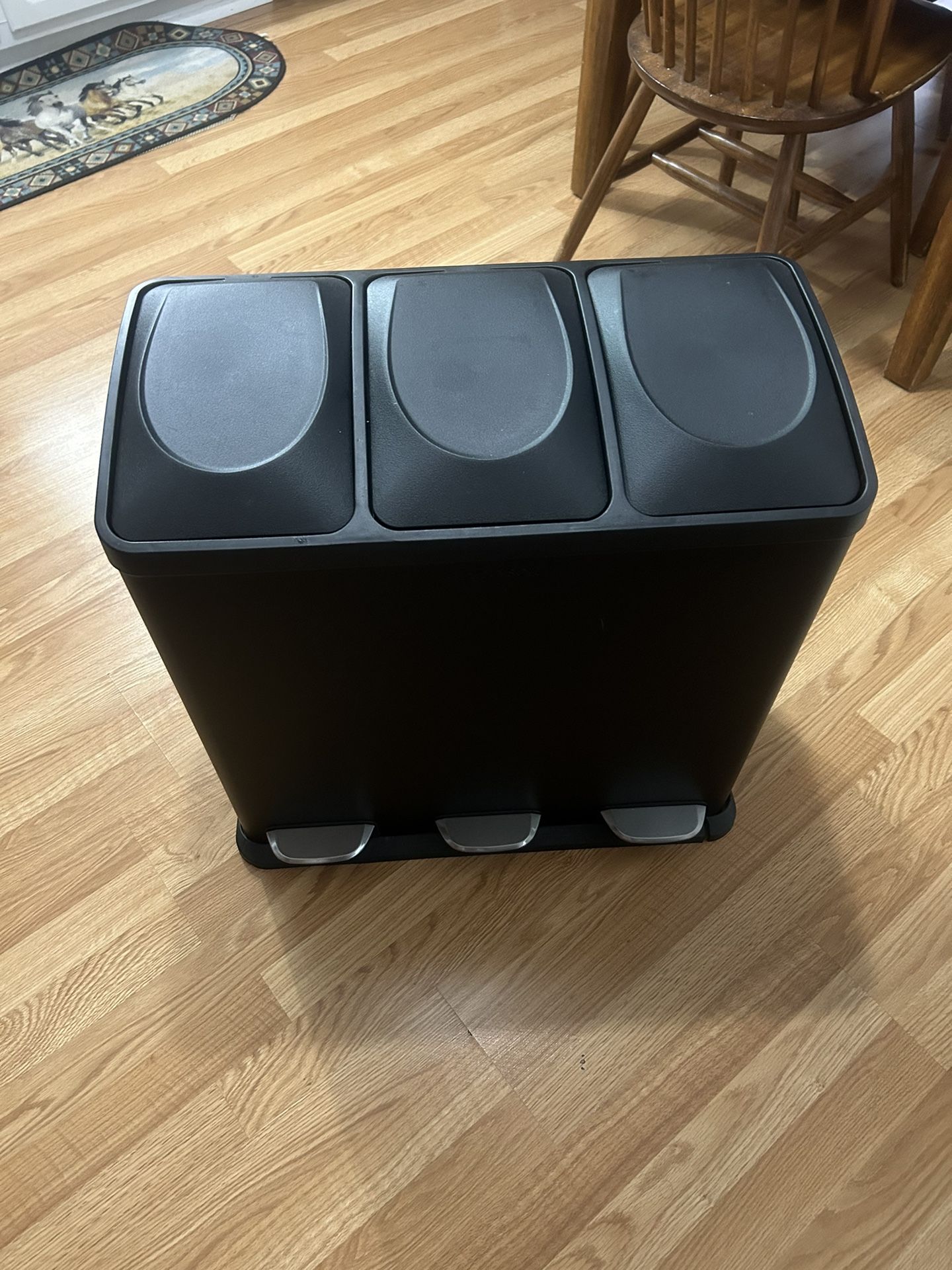3 Compartment Recycling Organizer