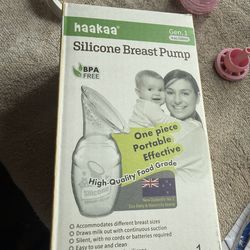 haakaa silicone Manual Breast Pump Gen 1