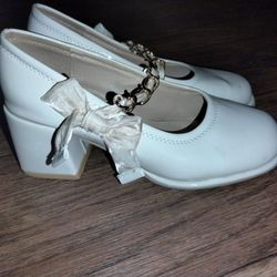 Mary Jane's Size 6
