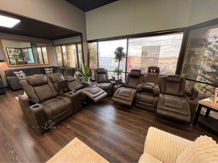 Hyllmont Gray Power Reclining Sofa, Loveseat And Recliner
Ashley FurnitureFinancing and Delivery Options Available
