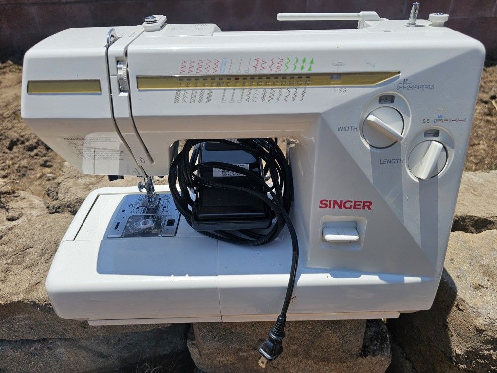 Sewing Machine Singer Brand