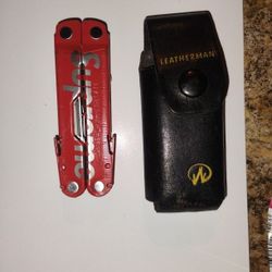 Supreme Leatherman Multi tool And Belt Loop Sheeth