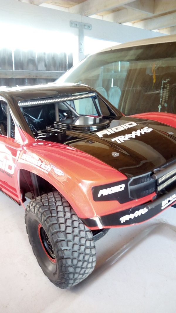 UDR Traxxas for Sale in Santa Ana, CA - OfferUp
