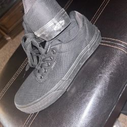 Shoe