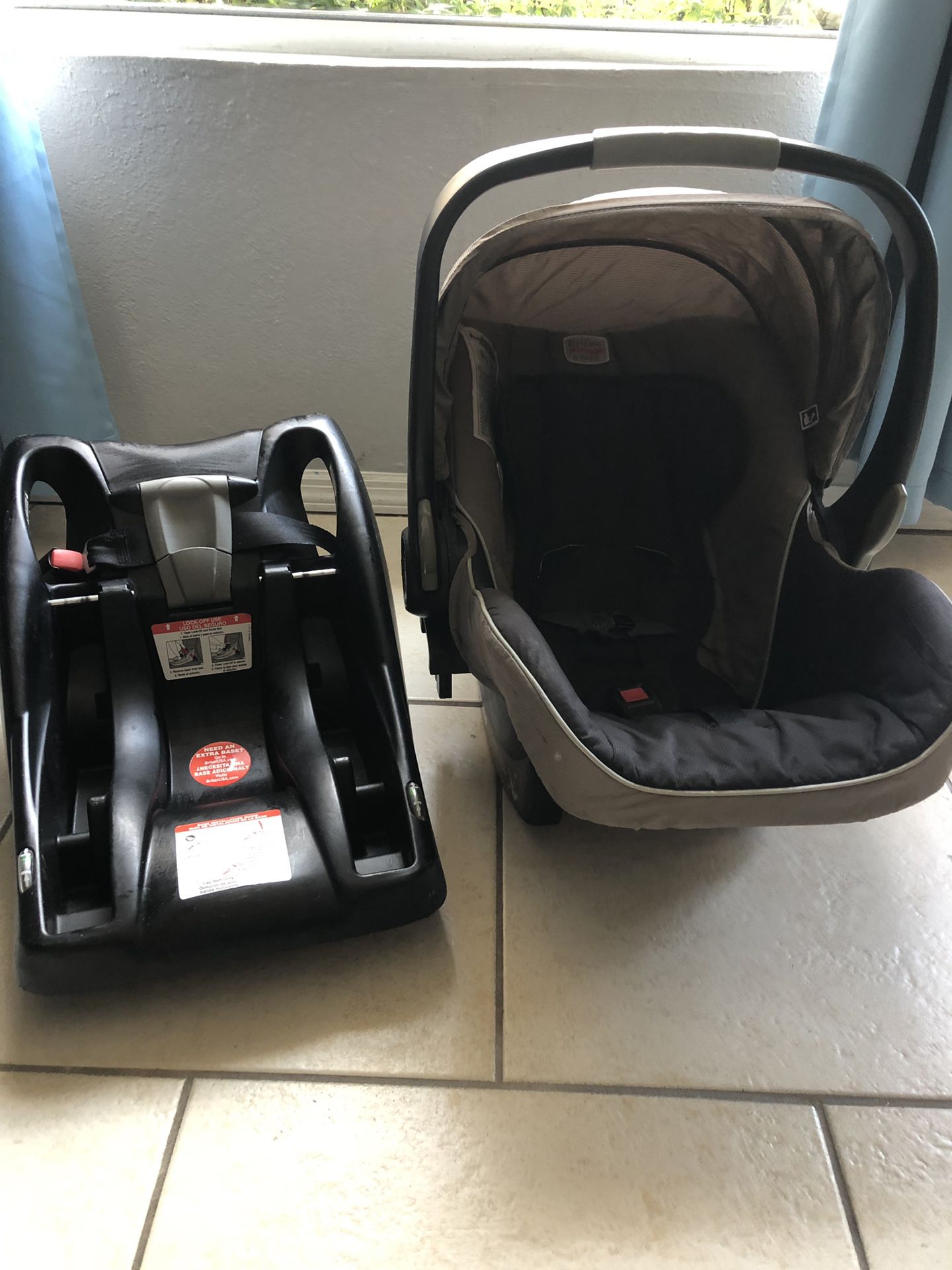 Britax infant car seat and base