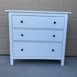 Ikea Hemnes 3-Drawers Dresser