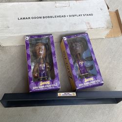 Lakers, Lamar, Odom, And Caron Butler Bubblehead From Carl’s Jr. Collectibles