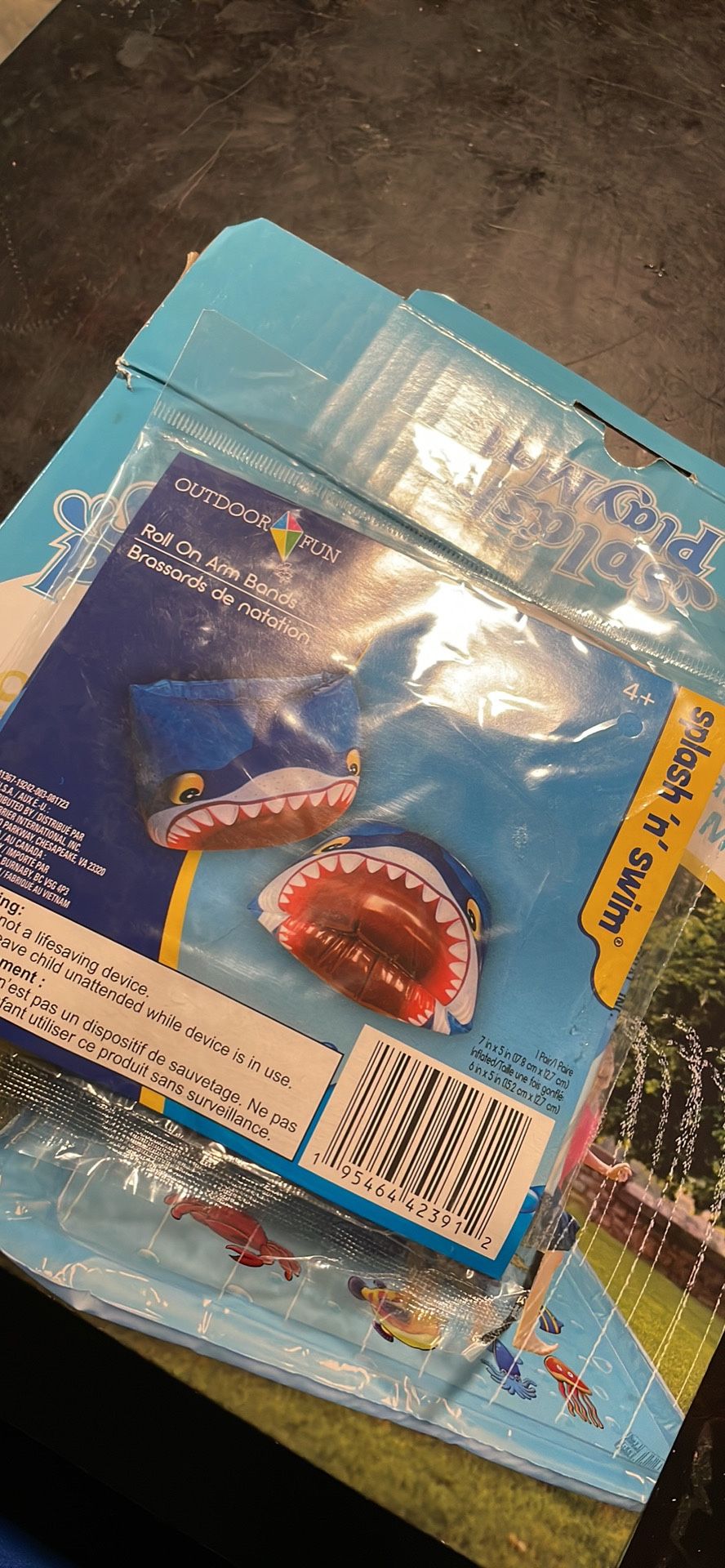 Splash And Play Mat With Shark Arm Floats