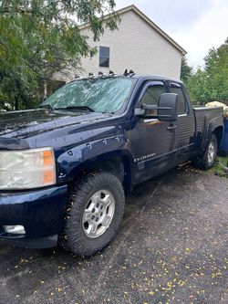Chevrolet Silverado Extended Cab Pickup Truck