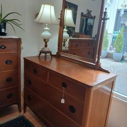 Mid-century Modern Vintage Dresser W Mirror