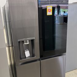 LG InstaView Side By Side Refrigerator 