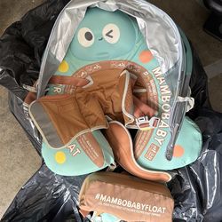 Mambobaby float with canopy and tail