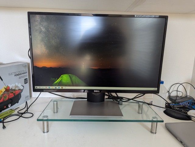 Dell 27 Inch Monitor and Base