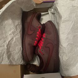 “city of love” Nike SB Low