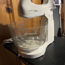 Hamilton Beach Power Deluxe Batidora Combinada de Pie y de Mano para Cocina, 4 Cuartos, 6 Velocidades con Ráfaga Rápida, Blanca