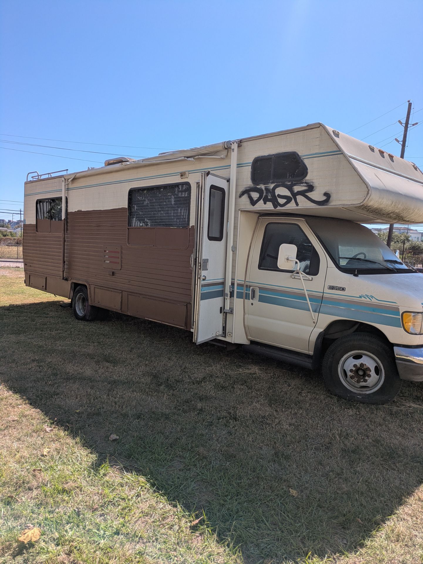 E350 Rv Ford E350 RV Motorhome ONLY 36K Miles! Clean Title for Sale in Houston ...