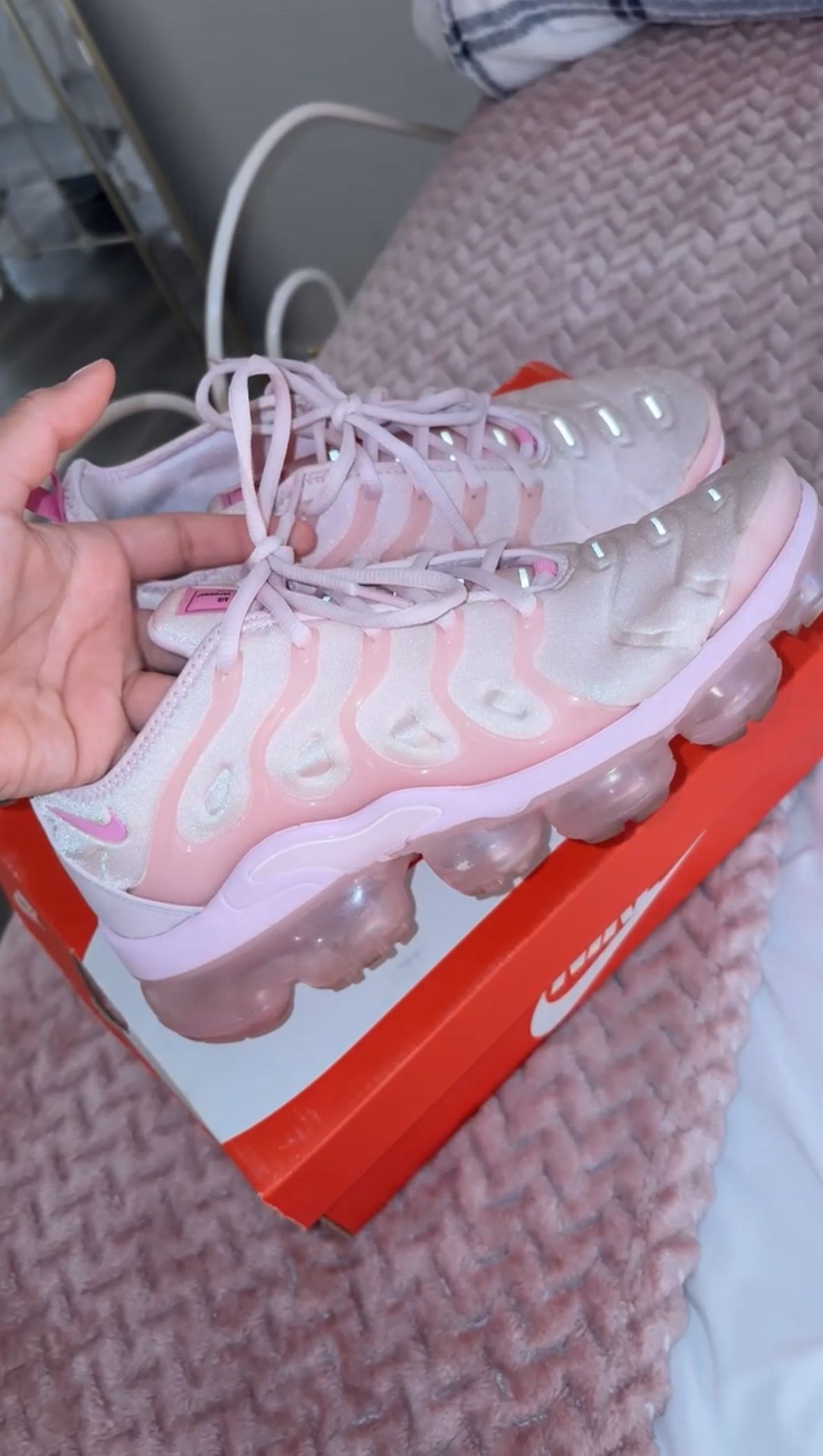 Pink Vapor Max