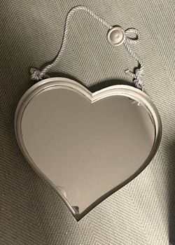 Metal heart Mirror