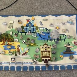 WDW Disney Tiny Kingdom Map  Banner Second Edition Series 1 Limited Release