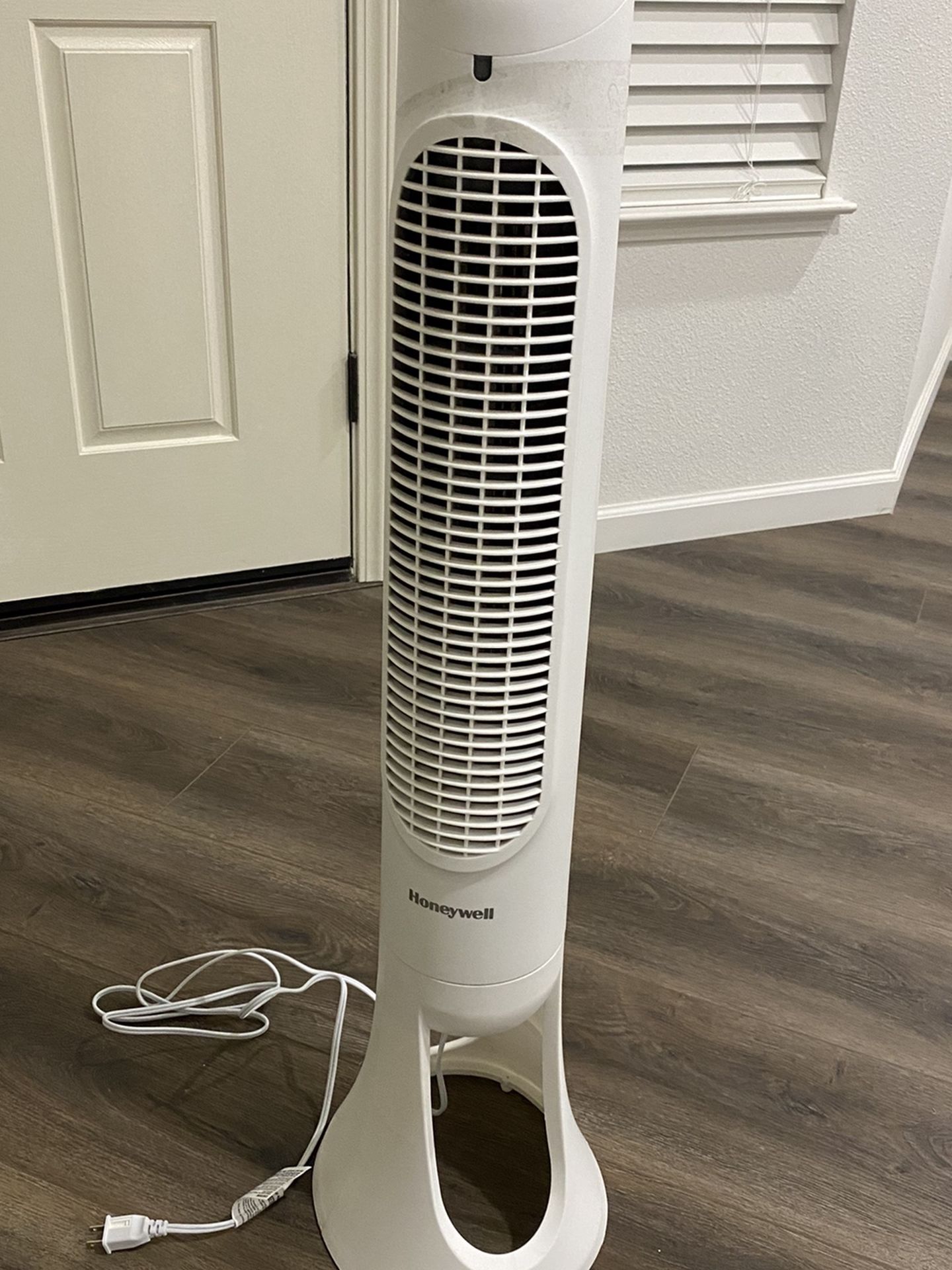 Stand Fan - 42 Inches