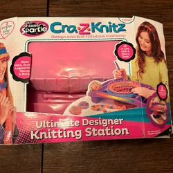 NEW! Cra-Z-Knitz  Knitting station 