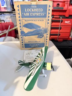 ERTL 1929 Lockheed “Air Express” Die-Cast Metal Airplane Coin Bank