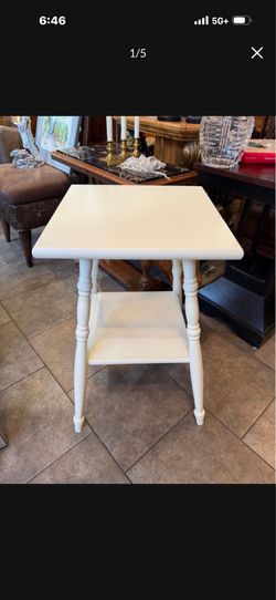 Antique solid wood side table 15 x 15 25 Tal