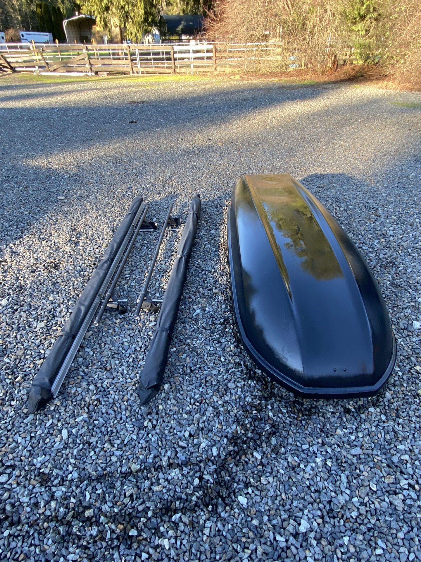 Yakima Carbonite skybox 21 And Roof Racks And Canopies for Sale in