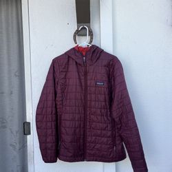 Women's Patagonia Nano Puff Hoody Jacket (Large)