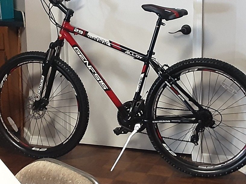 Pppeeerrrffect ... GENESIS 29 ... Mountain Bike Disc Brakes