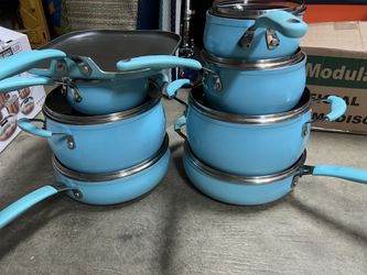 2 Set Of Cookware 