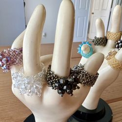 Stretch Rings (10) And Hand Display 