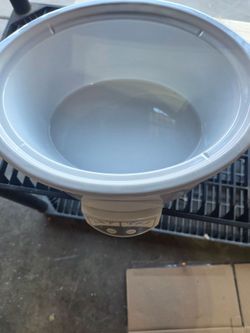 Slow cooker