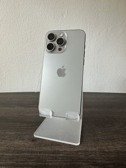 iPhone 15 Pro Max